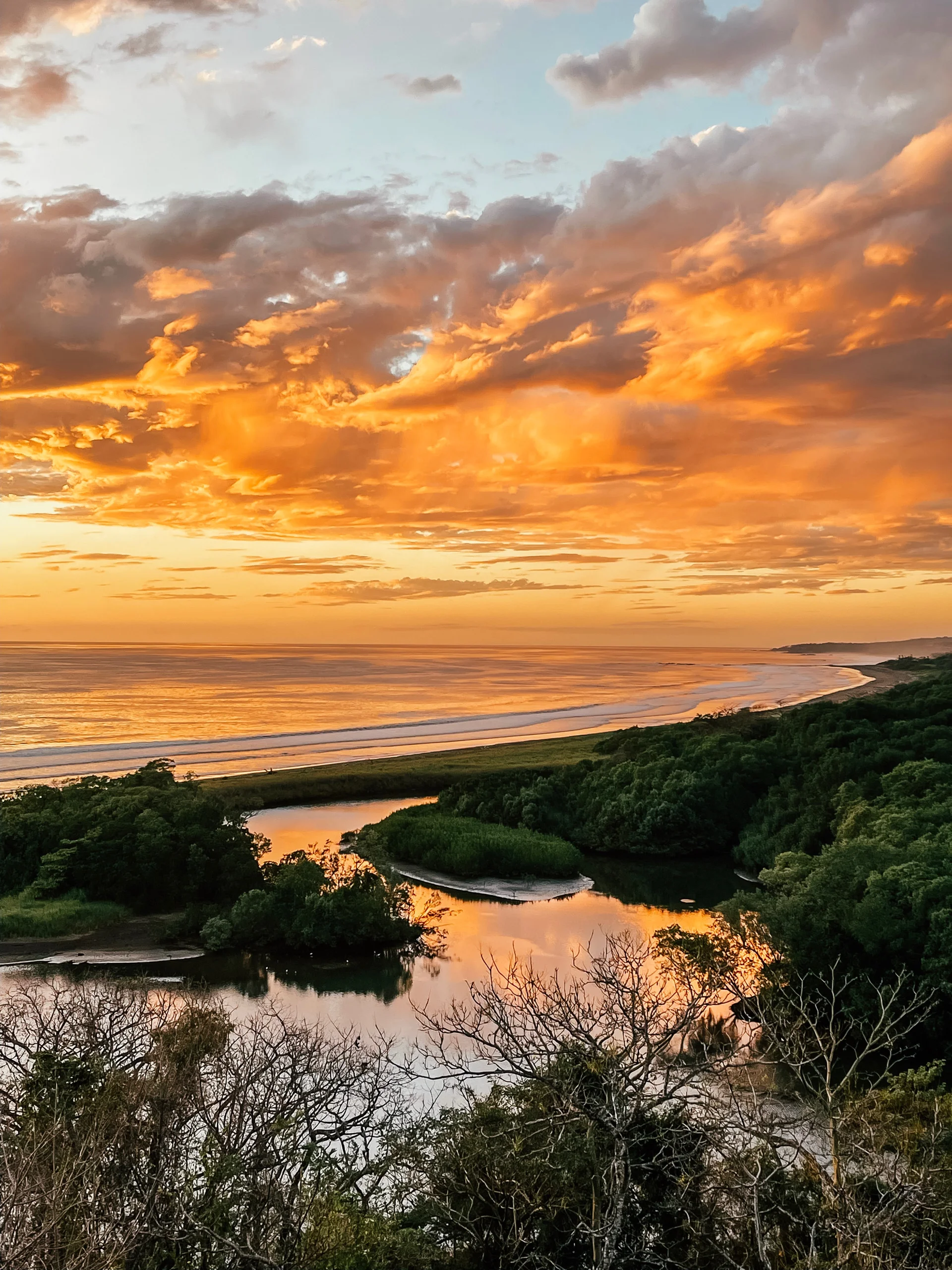 Dry season at Nalu Nosara, Playa Guiones